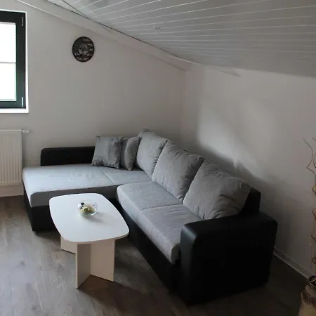 Ferienwohnung Tjaddehof, 45226 * Oldendorp (Leer)